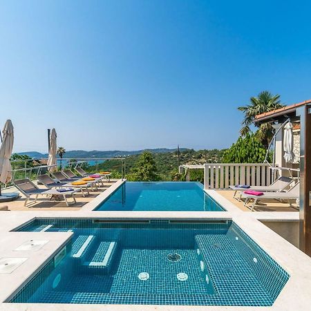 Villa La Vagabonda 奥拉萨奇 外观 照片